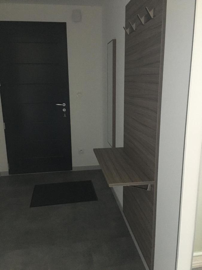 Appartement T2 Independant Dans Maison Pugny-Chatenod Екстер'єр фото