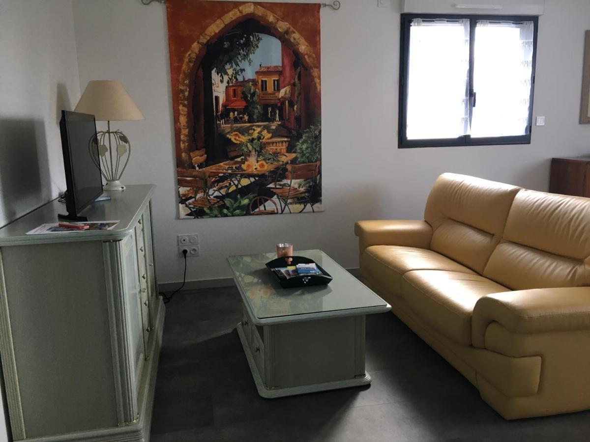 Appartement T2 Independant Dans Maison Pugny-Chatenod Екстер'єр фото